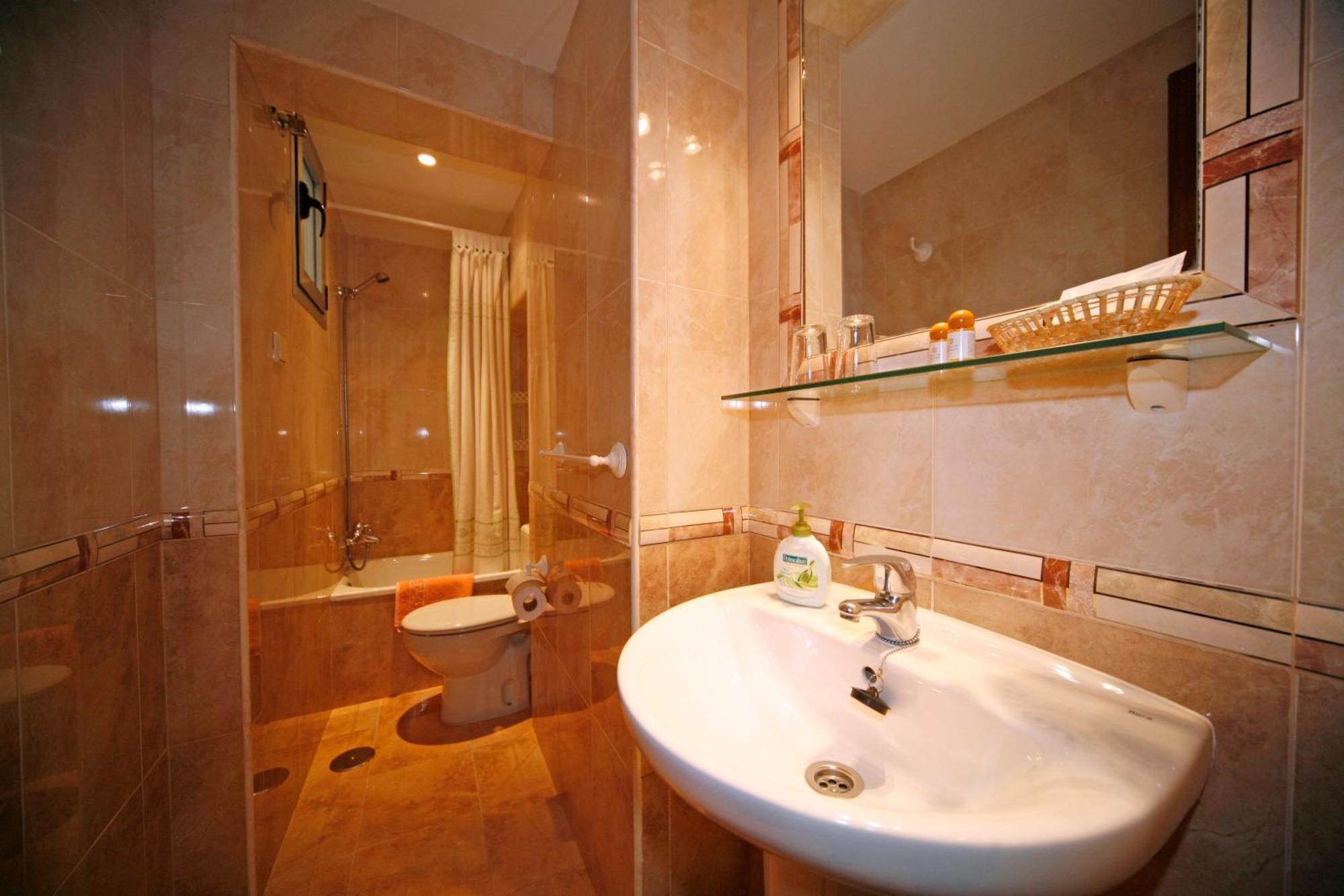 Hostal San Antonio Madrid Eksteriør billede