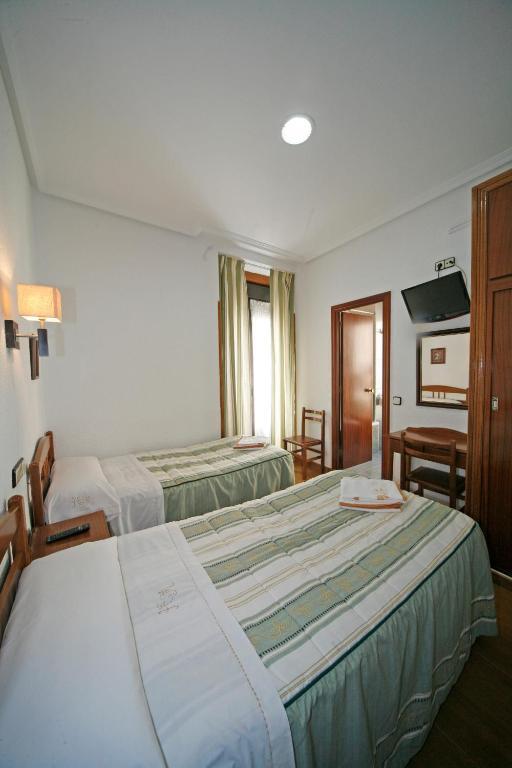 Hostal San Antonio Madrid Værelse billede