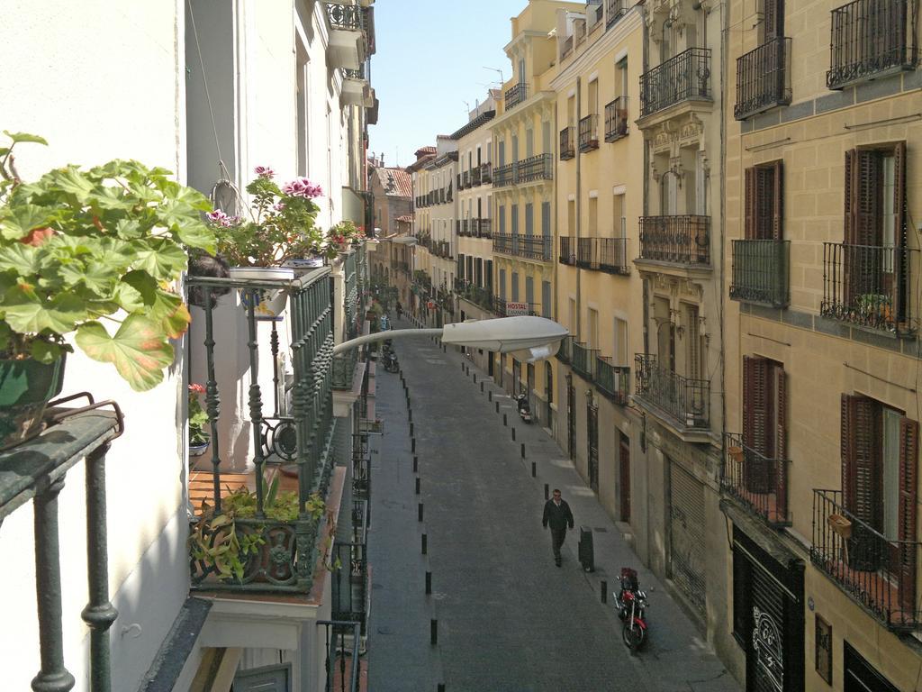 Hostal San Antonio Madrid Eksteriør billede
