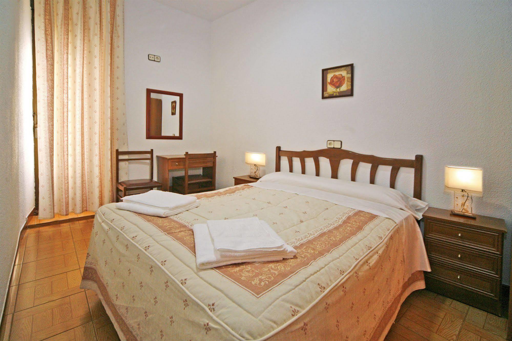 Hostal San Antonio Madrid Eksteriør billede
